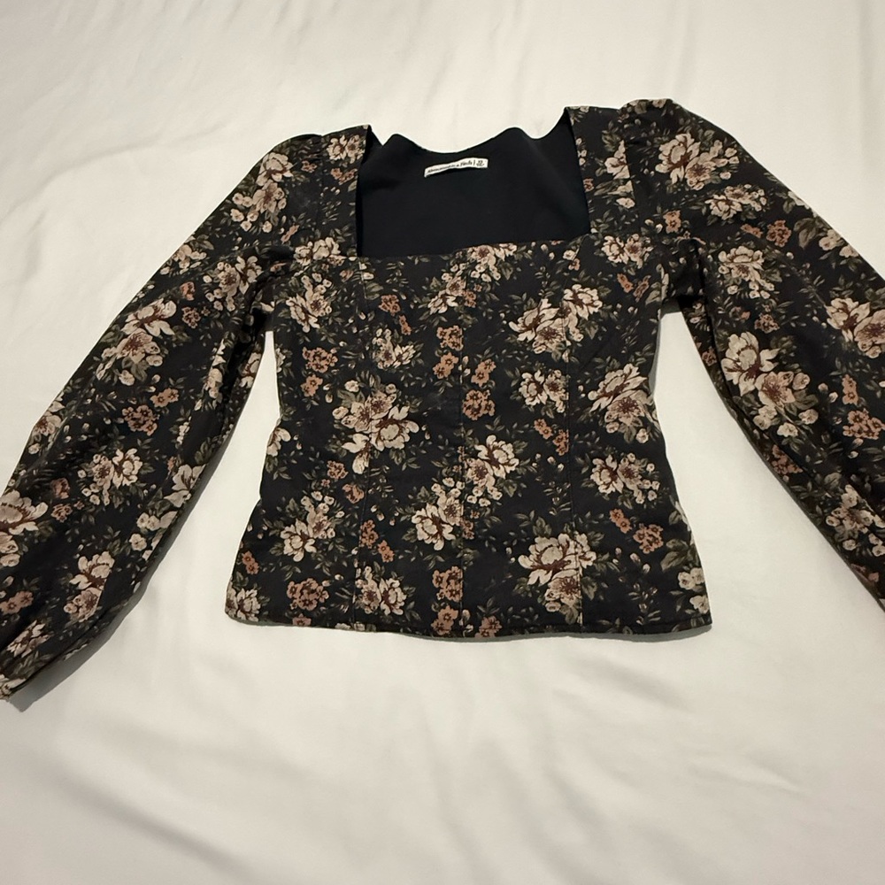 Abercrombie & Fitch - Women’s - Black Floral Blouse - XS - Picture 6 of 6
